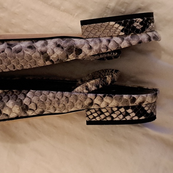 M Gemi snakeskin ballet flats w/ squared off toe 39 (8.5) - Picture 11 of 12
